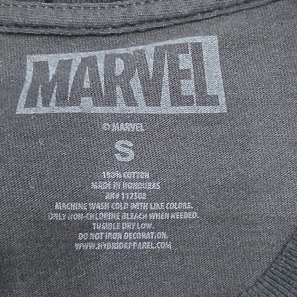 Captain Marvel Graphic Tee Unisex "Rosie The Riveter" Black Short Sleeve - Picture 6 of 7